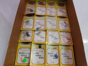 lot 214 image: 16 leech night crawler spinners