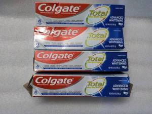 4 Tubes Colgate Total...