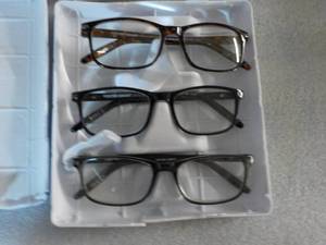 Foster Grant 3 pack 3.00 Readers an...