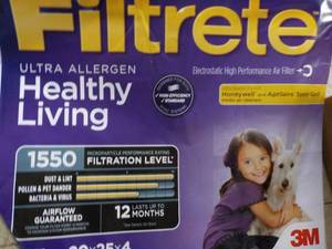 2 filtrate 20 x 25 x 4 3M filters...