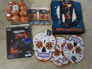 Halloween Bags and Dcor...