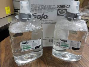 2 Liter Jugs GOJO Hand Cleaner...