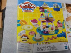2 Play Doh Kitchen Creations...