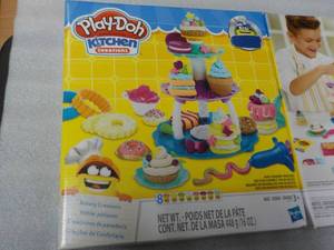 2 Play Doh Kitchen Creations...