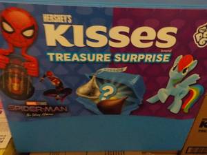 2 Cases 80 Count Each Hersheys Tre...