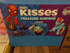 2 Cases 80 Count Each Hersheys Tre...