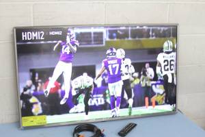 lot 66 image: LG 43UV340C Commercial-Grade 43 UHD LED TV  Monitor  Display  Television