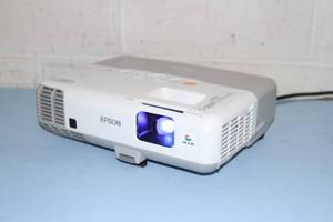 lot 93 image: Epson PowerLite 93 XGA 3LCD Multimedia Home Theater & Business Video Projector