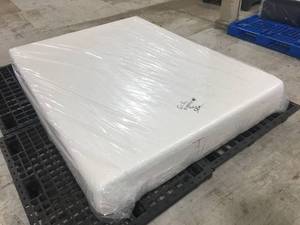 Brand New Kudd.ly Memory Foam Queen Mattress