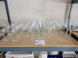 lot 20 image: 28 Assorted Vintage Crystal Wine Glasses
