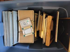 lot 35 image: Jumbo Picture Frame Collection 25pc