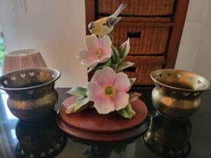lot 70 image: Statue & Bowl Collection