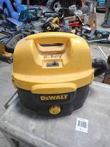 Dewalt DC500 2Gal WetVac