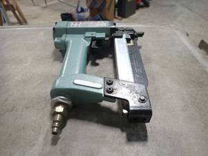 Hitachi N3804AB Nail Gun