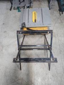 Dewalt DW744 Table Saw with detachable legs