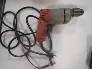 Electric Drill, works great include chuck