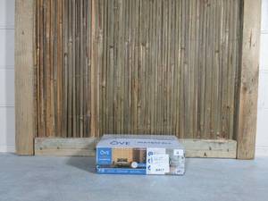 lot 4 image: OVE WATERFALL CURTAIN STRING LIGHTS