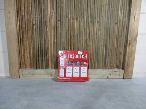 lot 22 image: Superswitch Indoor Wireless Remote Control