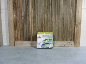 lot 41 image: Legrand - In-Wall Flat Screen Power and Cable Concealment Kit - White