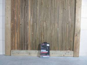 lot 48 image: Rocketfish - 2-Output HDMI Splitter with 4K and HDR Pass-through - Black