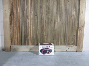 lot 52 image: Tzumi Dream Vision Pro - Virtual Reality Smartphone Headset, Pink