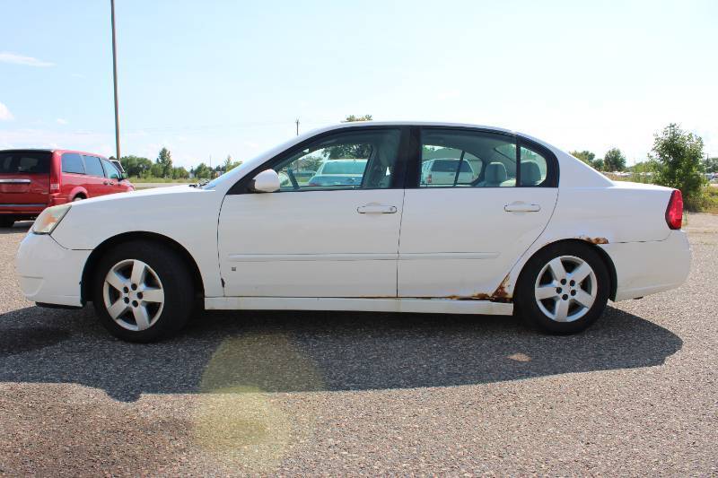 lot 11A image: 2008 Chevrolet Malibu Classic LT