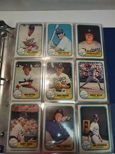 lot 21 image: Assortment of 1981-85 MLB Baseball Los Angeles Dodgers Donruss Fleer (Garvey  Cey  Valenzuela  LaSorda  Hershiser)