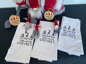 Chilin with my Gnomies Fun Gnome Themed Holiday Decor