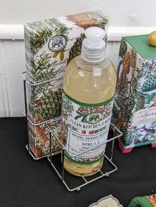 Michel Design Spruce SoapLotion and Potholder
