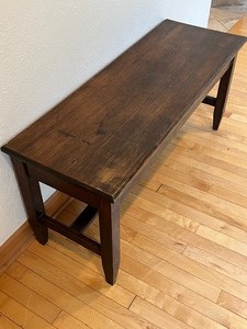 lot 15 image: Arts and Crafts Style Vintage Storage Bench