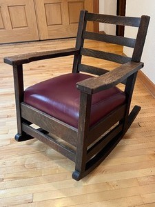 lot 20 image: Vintage Arts and Crafts Style Rocking Chair