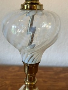 lot 65 image: Charming Vintage Lamp