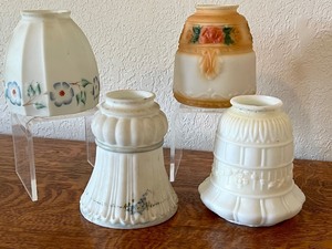 lot 67 image: Four Decorative Vintage Glass Lamp Shades