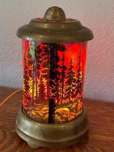 lot 74 image: Vintage Fire Scene Motion Lamp by Underwriters Laboratory