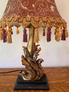 lot 97 image: Charming Table Lamp