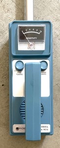 lot 114 image: New Battery Operated Metal Detector