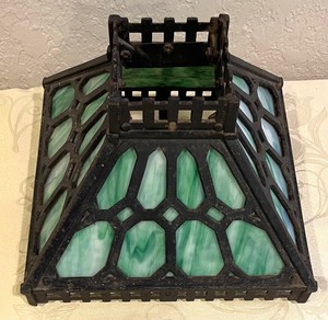 lot 135 image: Vintage Metal Framed Slag Glass Light Shade