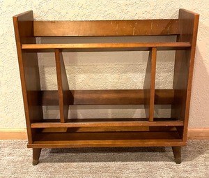 lot 156 image: Vintage Arts and Crafts Bookshelf