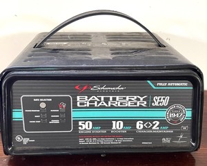 lot 185 image: Schumacher Electric Battery Charger