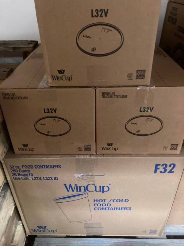 32 oz. Cups 250 & Vented Lids L32V (3 Cases)
