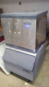 Scotsman Ice Maker With Storage Bin