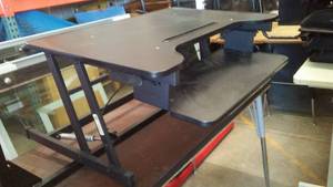 Adjustable Height Workstation