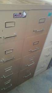 (2) File Cabinets 4 Drawer