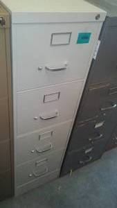 (1) Off White 4 Drawer File Cabinet