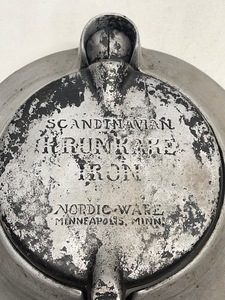 Vintage Scandinavian Krumkake Iron Nordic Ware