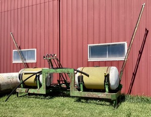 lot 372 image: 3 Point Mount Sprayer