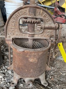 lot 400A image: Antique Enterprise Philadelphia Sausage Press