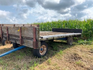 lot 378 image: Heavy Duty Utility Wagon