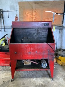 lot 391 image: Parts Washer