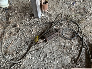 lot 406 image: Hydraulic Cylinder